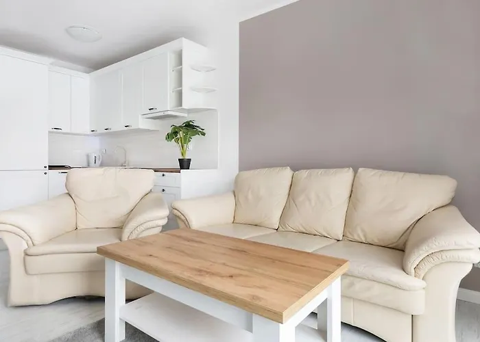 Mieszkanie Blisko Zawiszy Apartment *